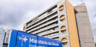 MINISTRO