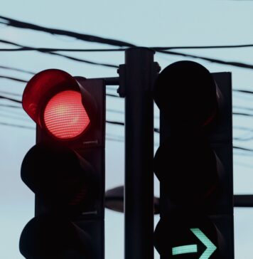 DIREITA, volver… direita