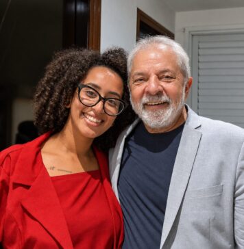 esquerda
